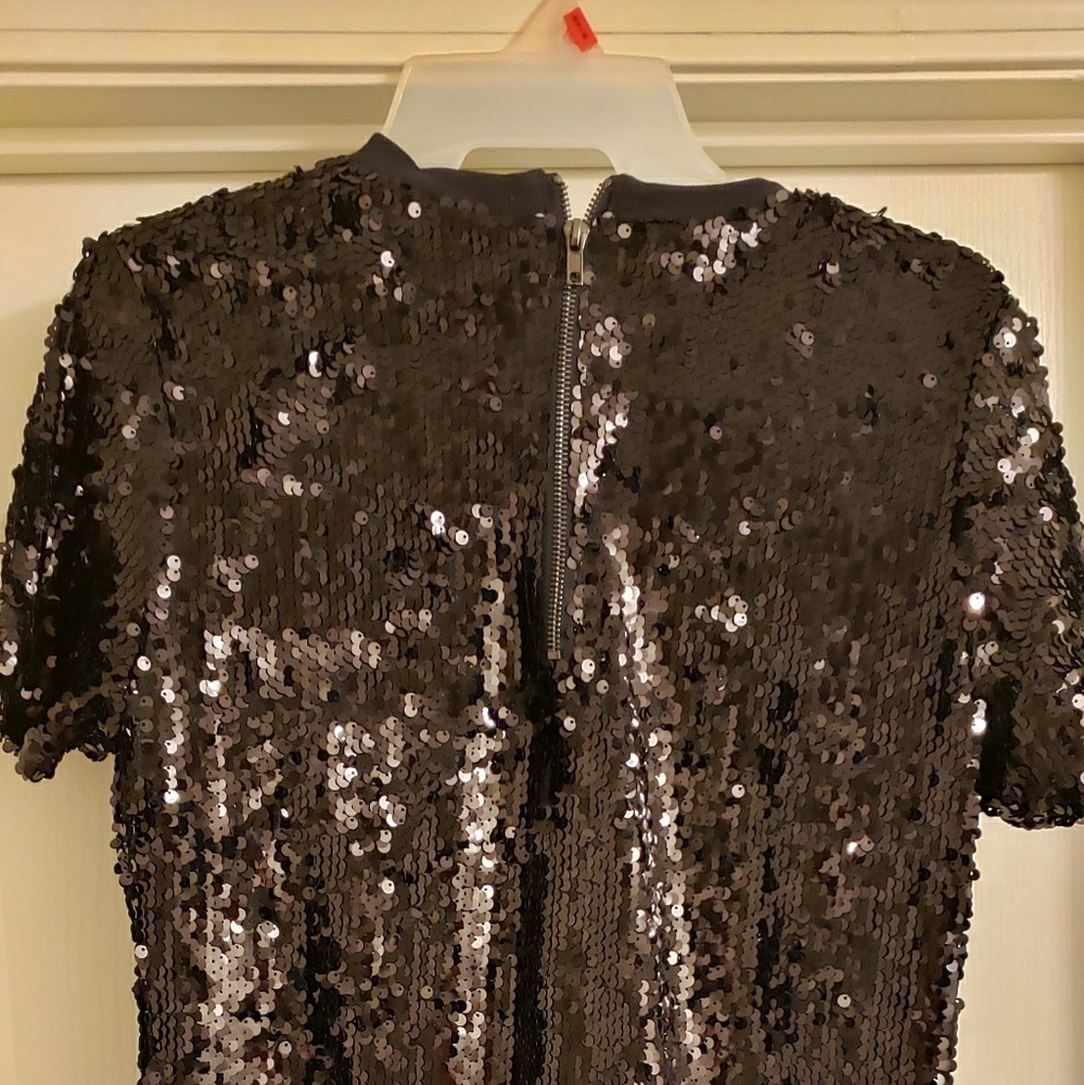 Dress - Picture 4 of 4